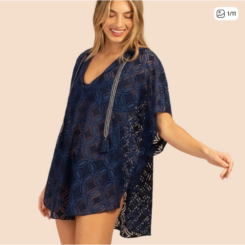 Trina Turk Pacheco Poncho Swim Cover-Up Navy Blue Crochet Lace XS/S